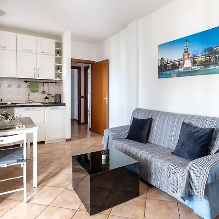 Brenta-fondazione Prada - Free Private Parking & Terrace * Milan